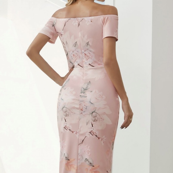 https://dar-go.com/products/printed-off-shoulder-split-dress - Picture 7 of 16